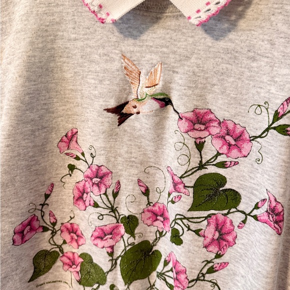 Vintage 90s Grandma Sweatshirt Embroidered Hummingbird And Flowers Made In USA - Picture 3 of 5